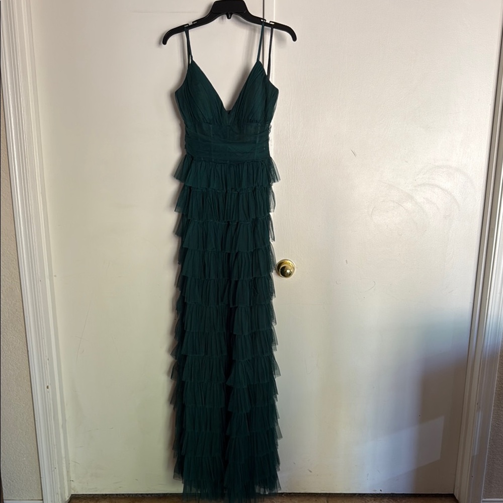 Elegant Green Tiered Evening Dress